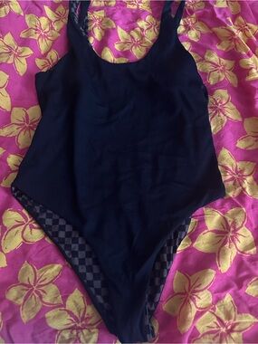Classic Black One-Piece Swimsuit - Sleek Ribbed Design